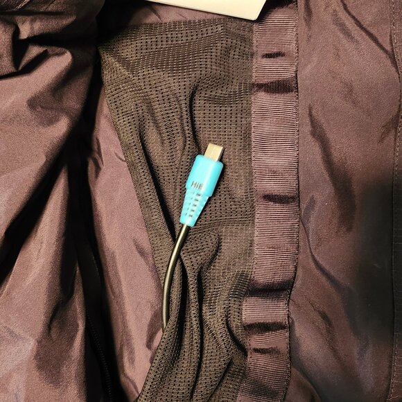 Sierra Madre Womens Ember Pullover Heated Wearable - Picture 3 of 3